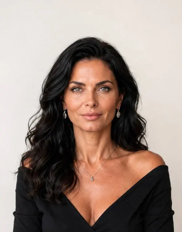 Nicole Aveira &mdash; Arts & Entertainment Expert on TalkieMate